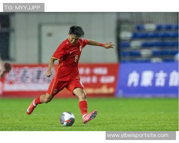 关键战役中帅惟浩头球破门完成帽子戏法邝兆镭助攻国少队3-0领先 关键战役中帅惟浩头球破门完成帽子戏法邝兆镭助攻国少队3-0领先