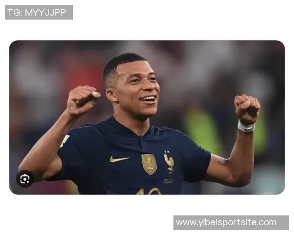 姆巴佩场边怒斥裁判四官要求专注比赛不应分心他人 姆巴佩场边怒斥裁判四官要求专注比赛不应分心他人