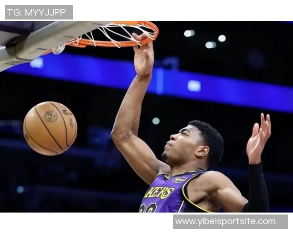 詹姆斯谈斯玛特大场面经验强调继续为卢卡树立榜样并学习