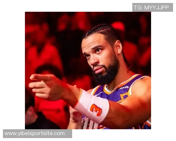 亚当斯称狄龙场下可爱场上却毫不留情甚至肘击自己 亚当斯称狄龙场下可爱场上却毫不留情甚至肘击自己